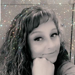 Meet your Posher, Carrie